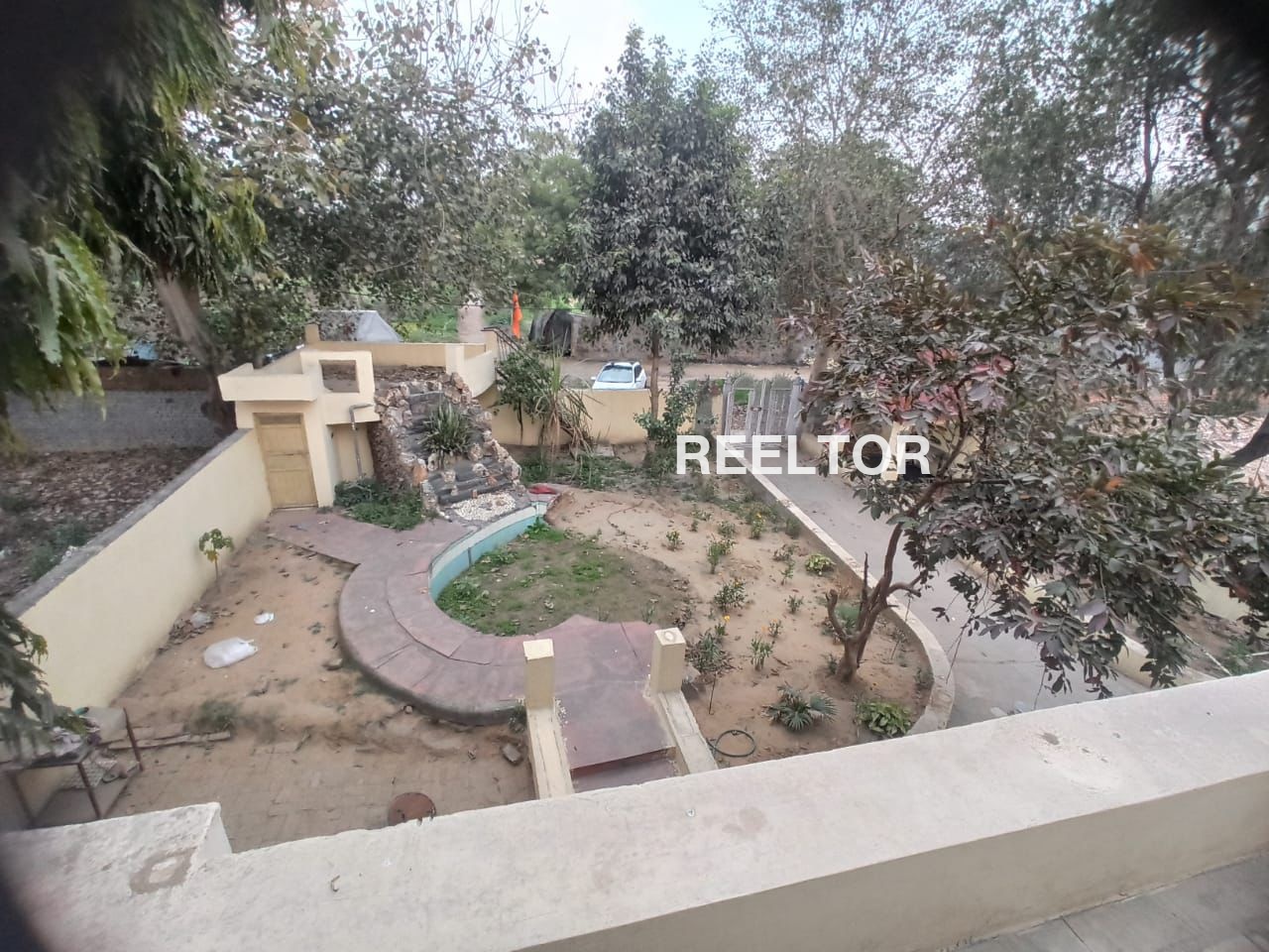 Shop For Rent In H 4 Jhuggi Model Town