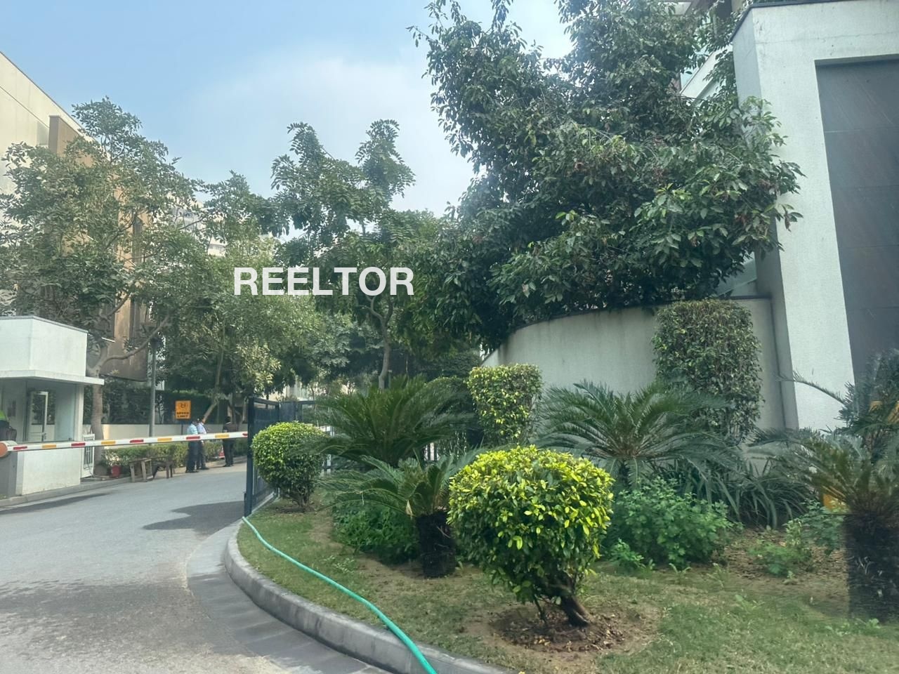 Villa For Rent In Bairagaon Handiya