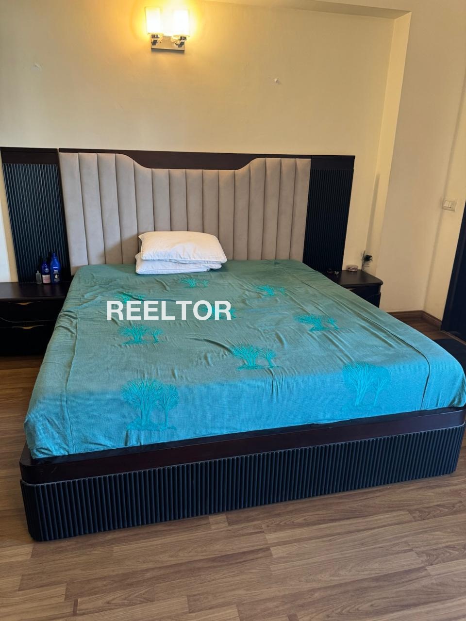 Shop For Sale In Menkhedi Sehore