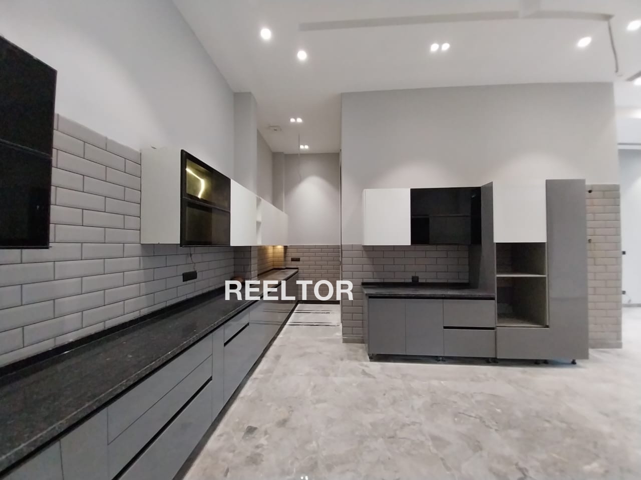 Villa For Sale In Dhaonsi Aut