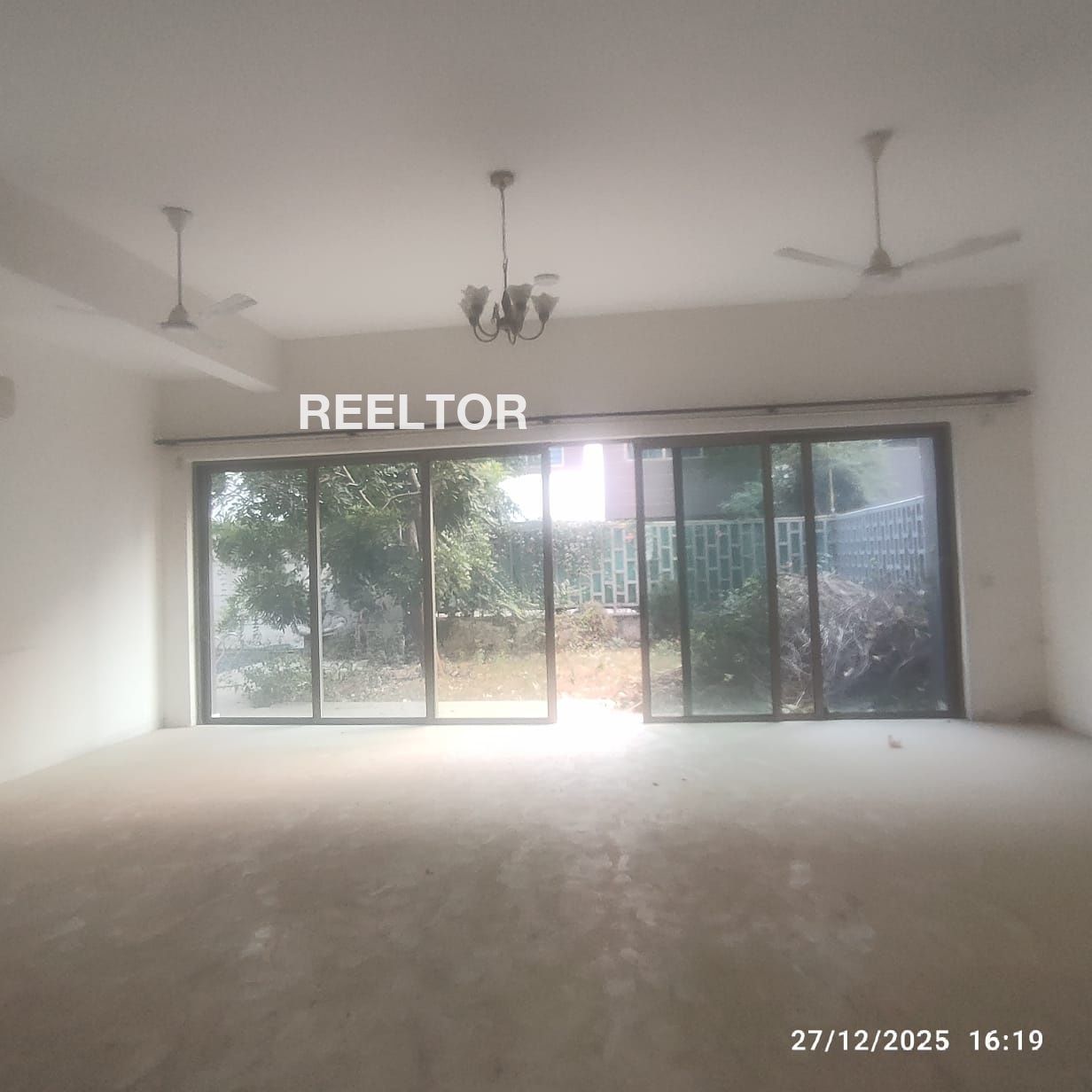 Shop For Rent In Siha Hodal