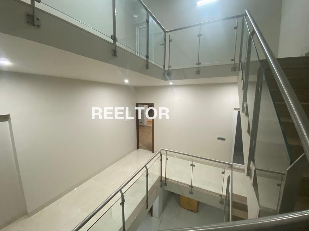 Villa For Sale In Kundalaoo Colony Amber