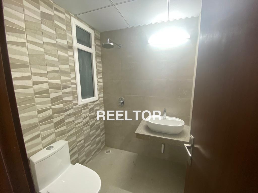 Dda Shop For Sale In Rohini Sector 3