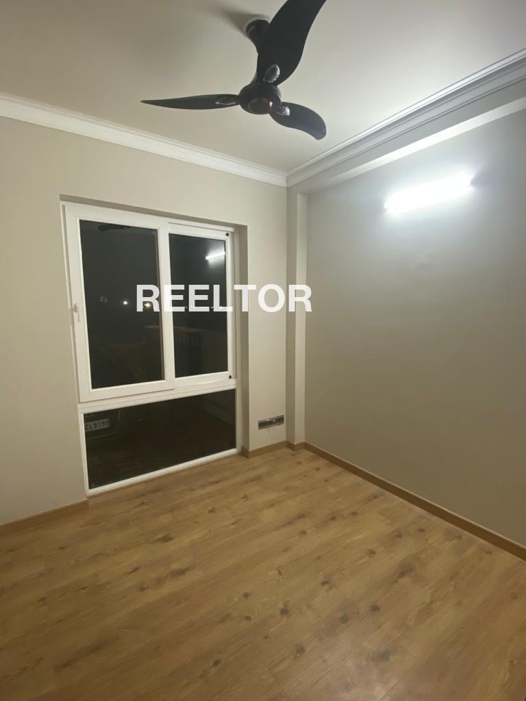 Villa For Rent In Anjan Bihari Tirodi