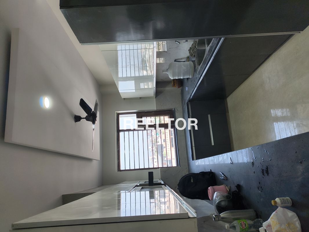 Villa For Sale In Makraon Maudaha