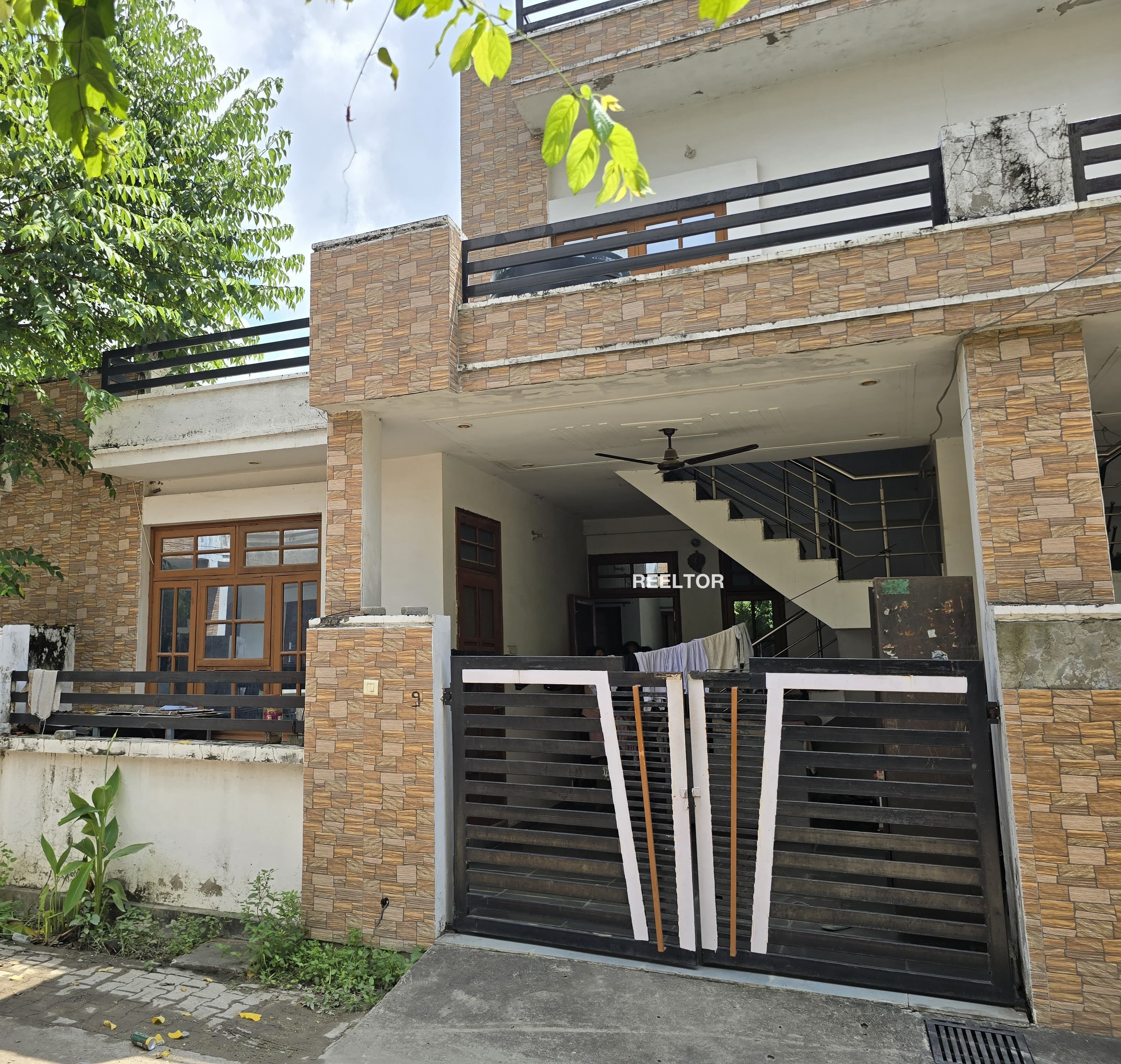 Villa For Rent In Tughlakabad Kalkaji