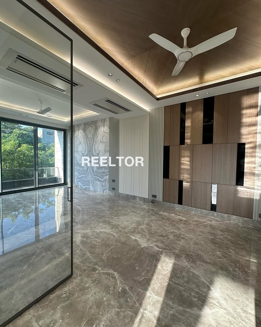 Villa For Rent In Jasola Sarita Vihar