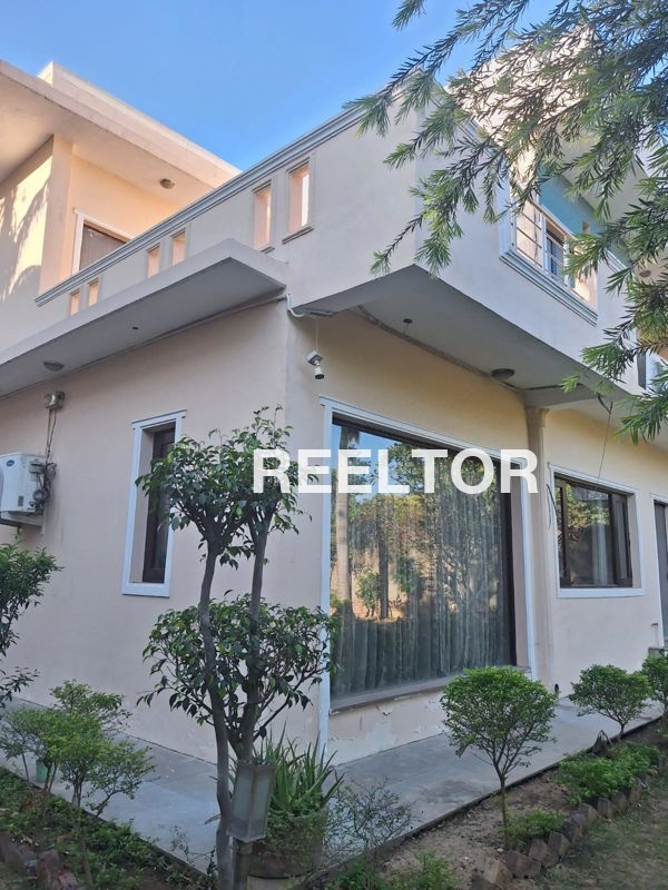 Villa For Sale In Parasi Fatehpur