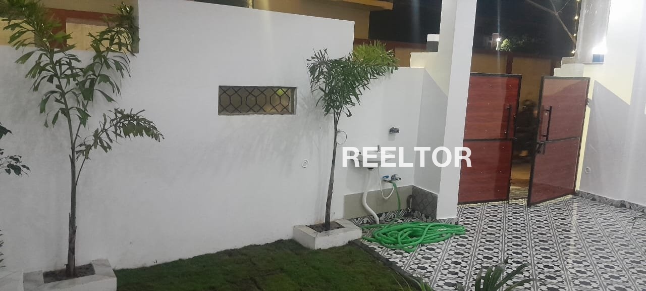 Shop Rent In Maninagar
