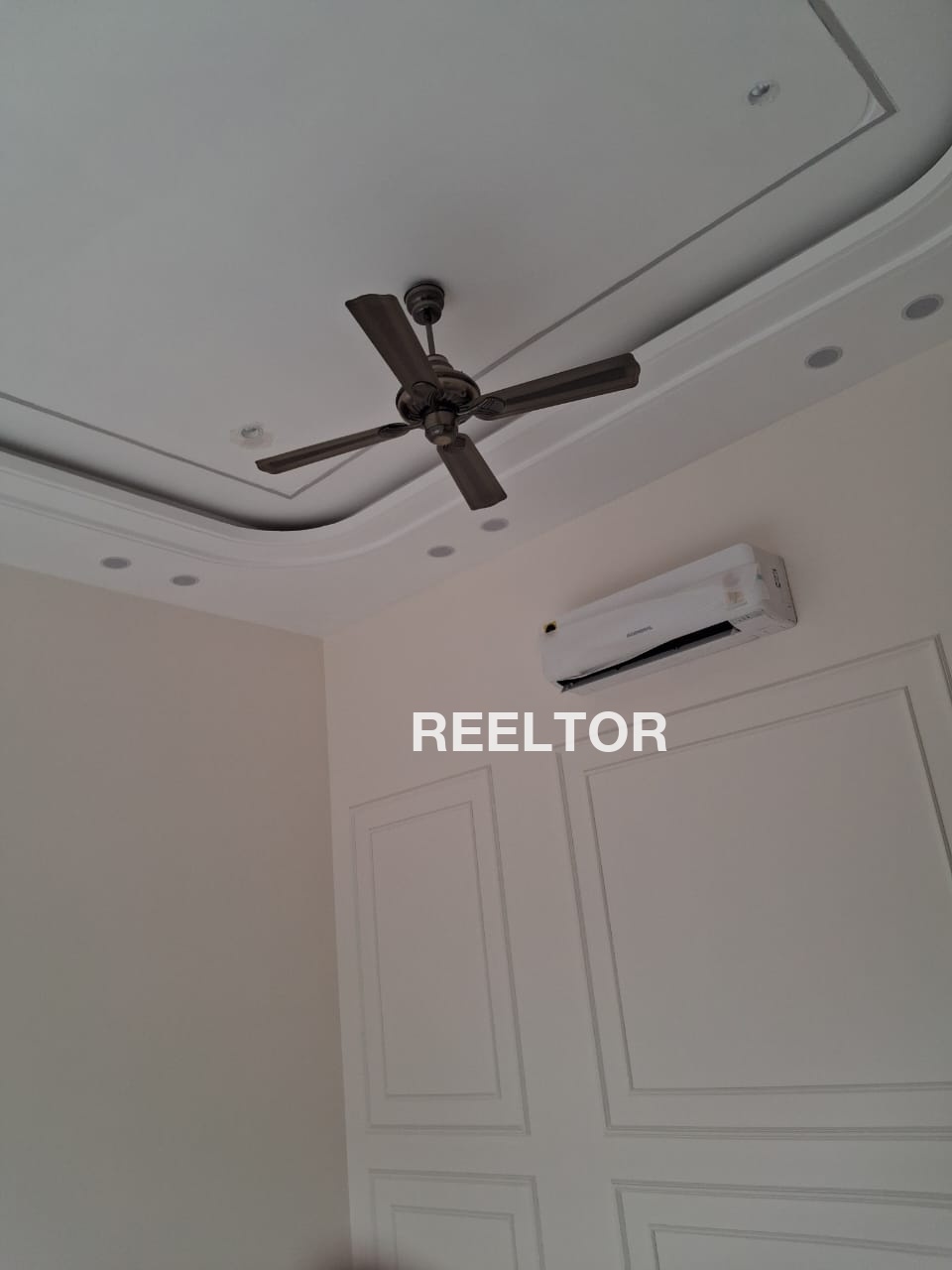 Villa For Rent In Godhavadar Lilia