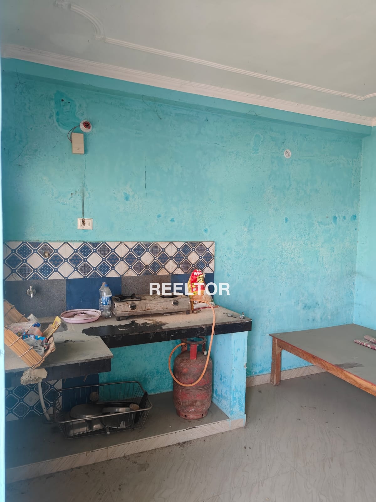 Shop For Rent In Kursi Fatehpur