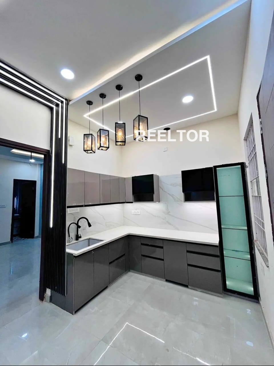 Villa For Sale In Morwe Majhiaon