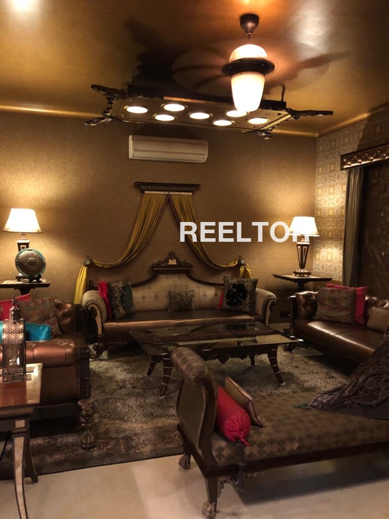 Shop For Rent In Untva Kadi