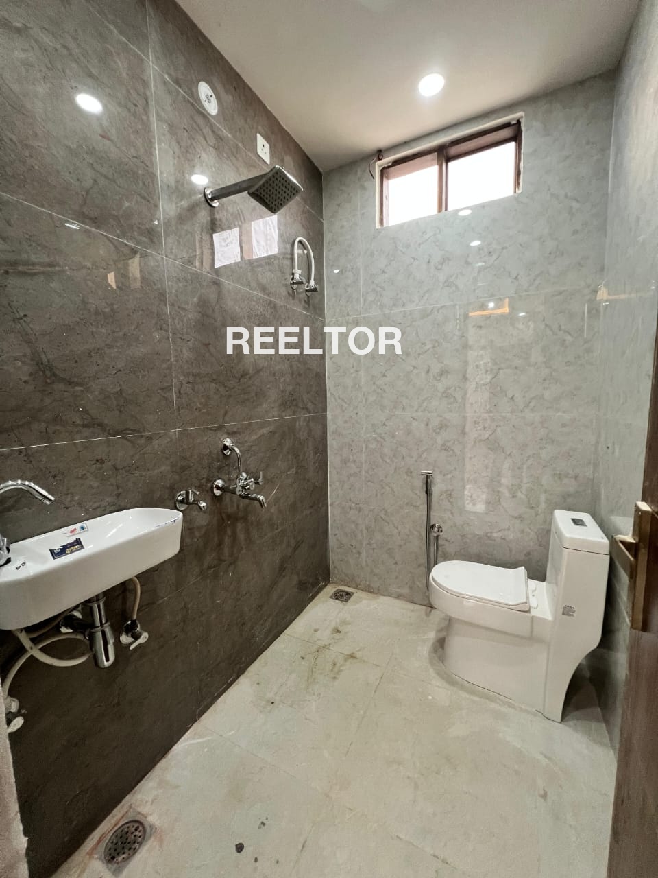 Dlf Exclusive Floors Gurgaon