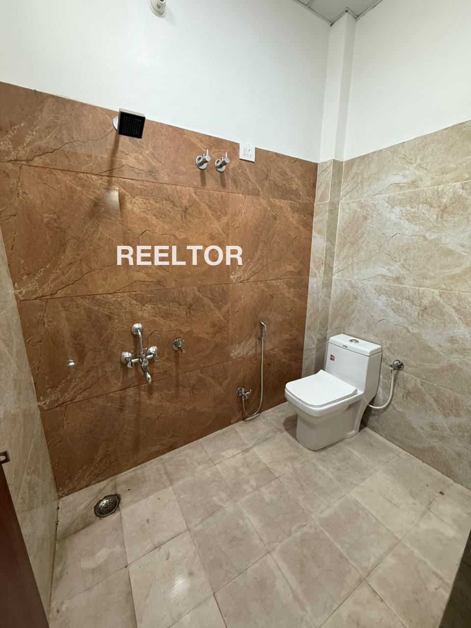 Shop For Rent In Gautam Nagar Defence Colony