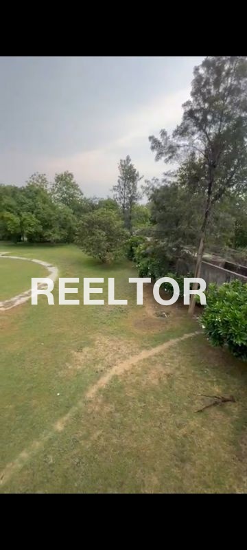 Villa For Rent In Lakrahi Majhiaon