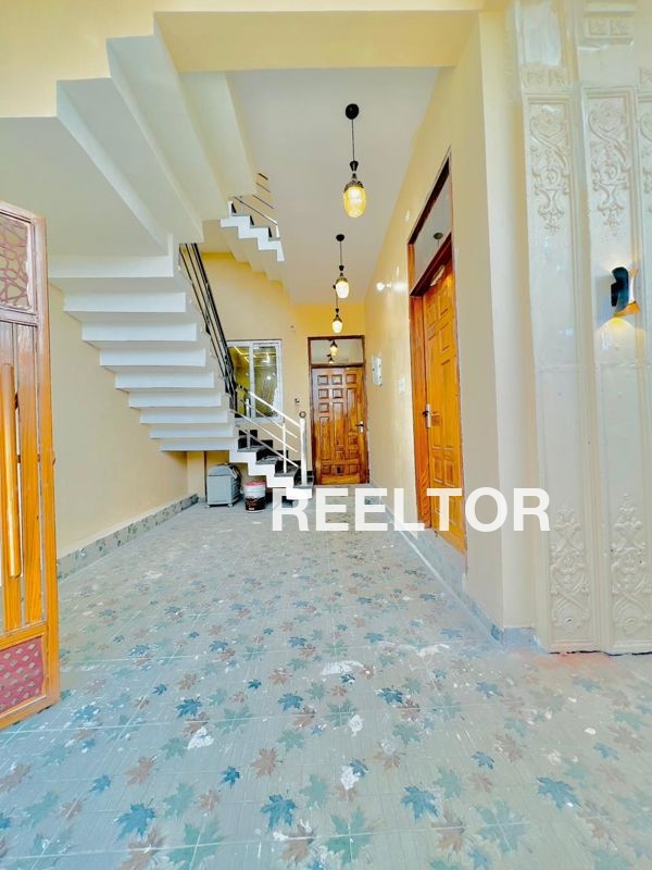 Shop For Rent In Mahipalpur