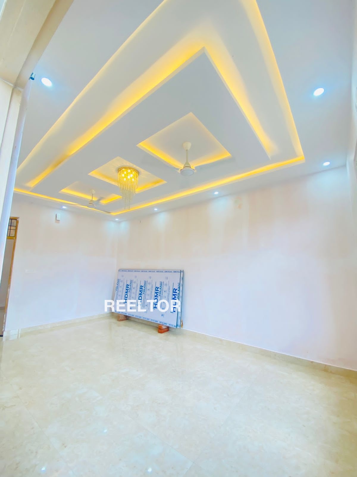 Individual House With Shop For Sale In Chennai