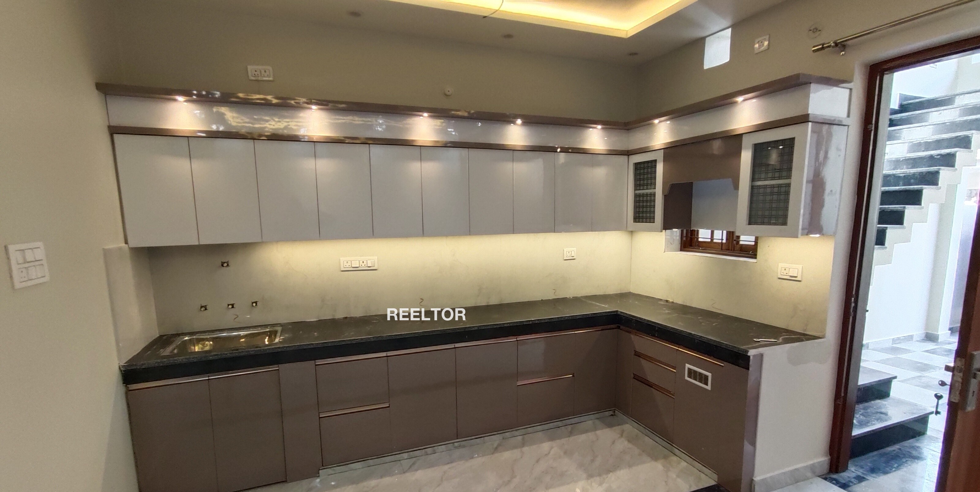 Villa For Rent In Tapukur Baruipur