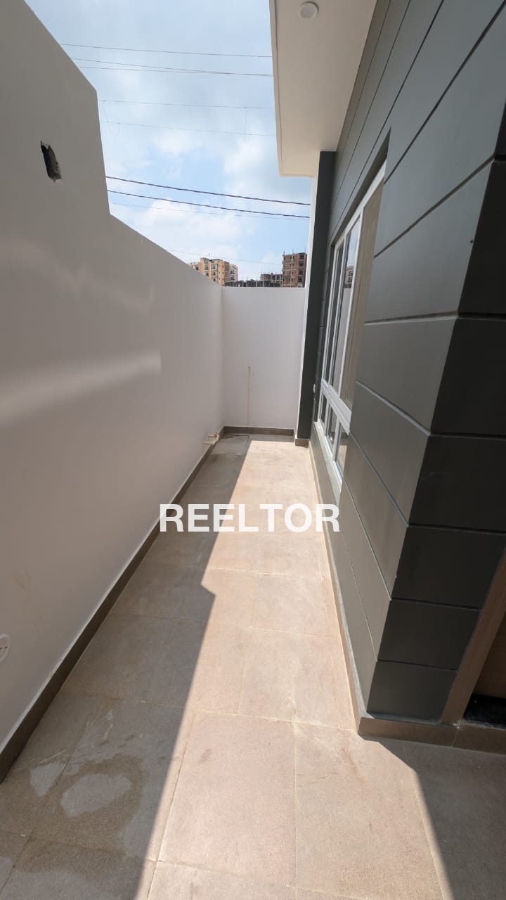 Villa For Rent In Jamusar Berasia