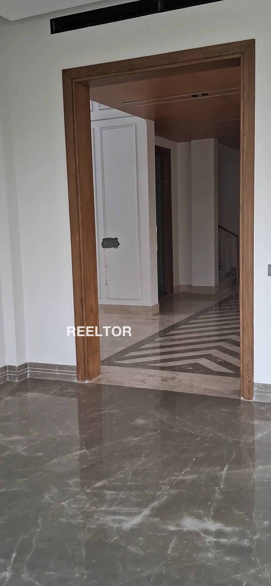 Villa For Sale In Korlaghati Gudari