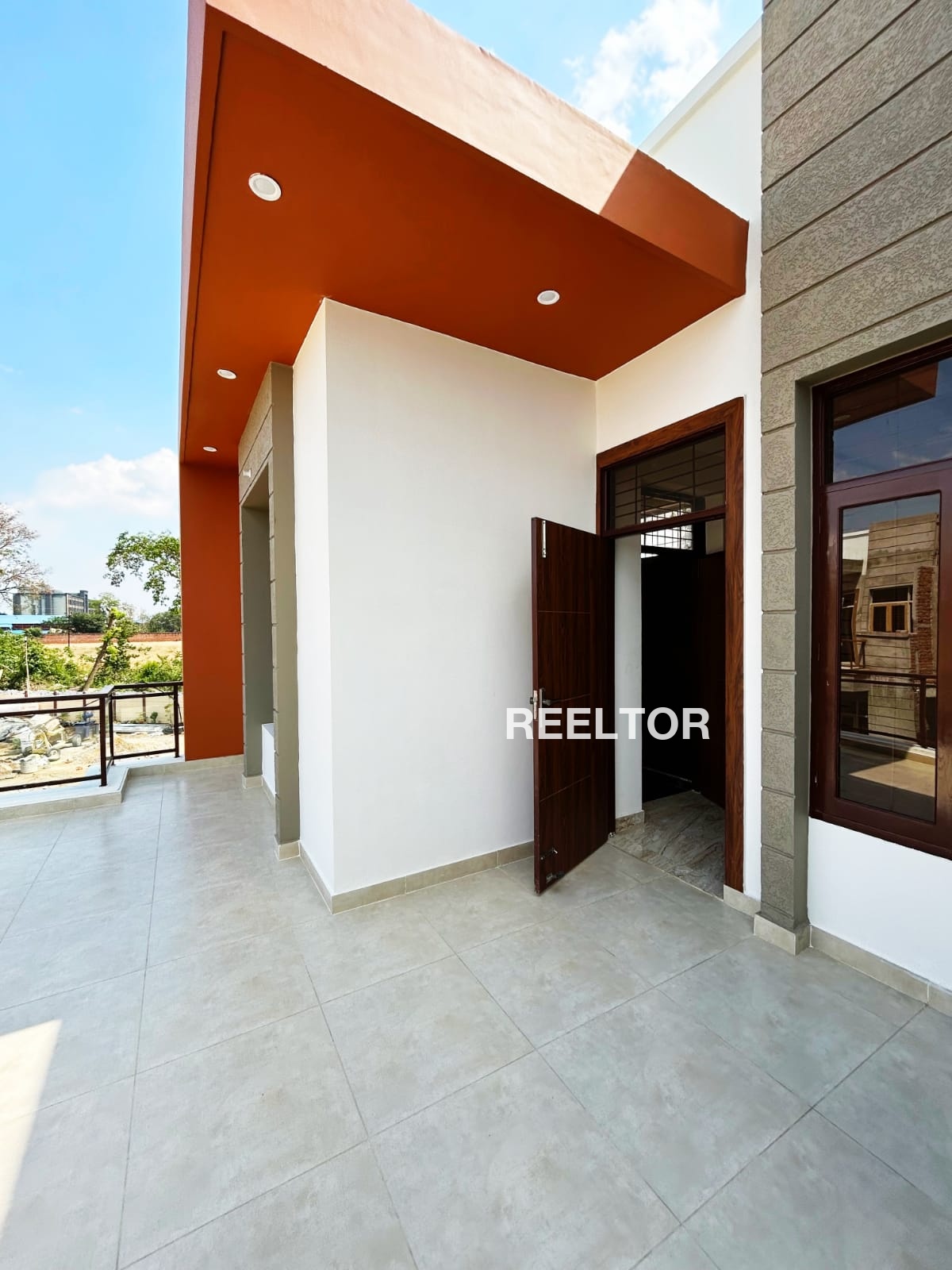 Villa For Sale In Latudhar Gairsain