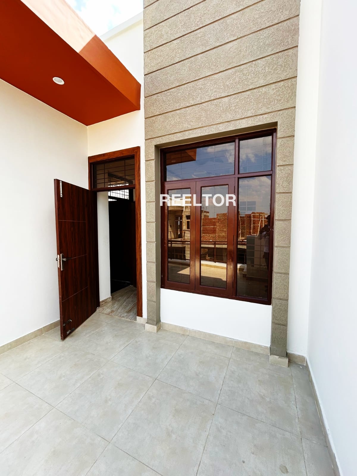 Villa For Sale In Morwe Majhiaon