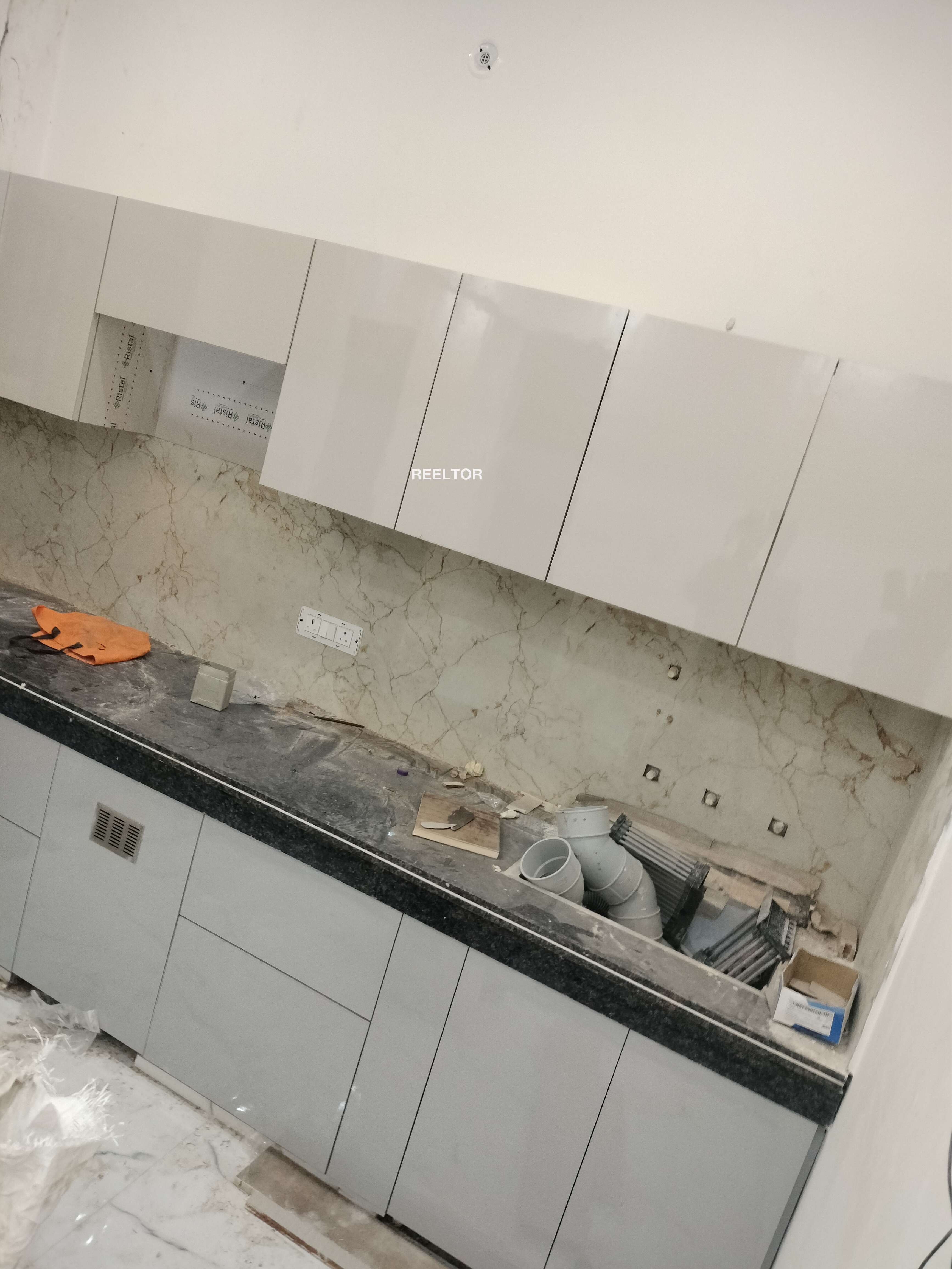 Shop For Rent In Medical Road Gorakhpur