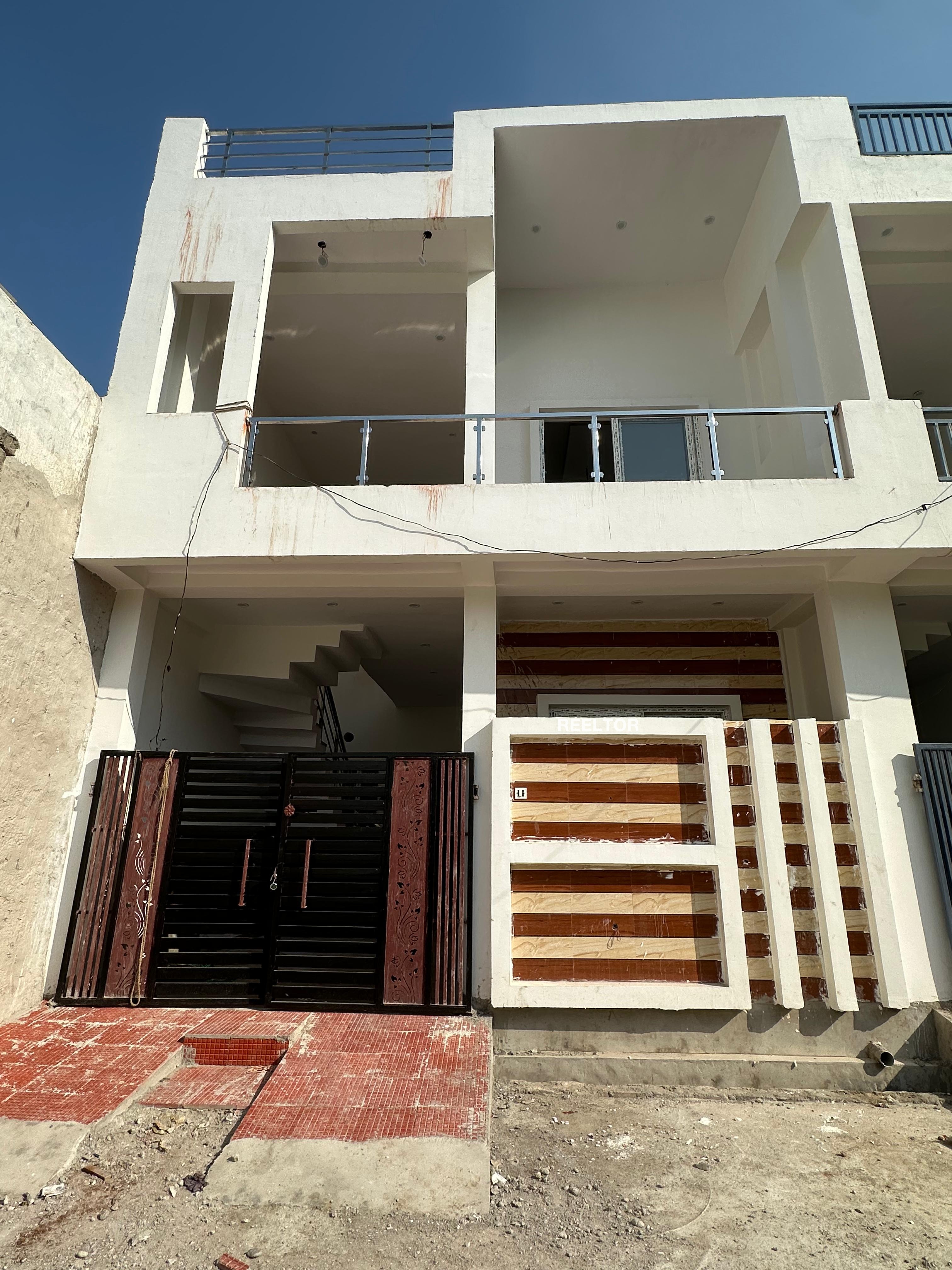 Villa For Rent In Pawnalaalche Mahoor