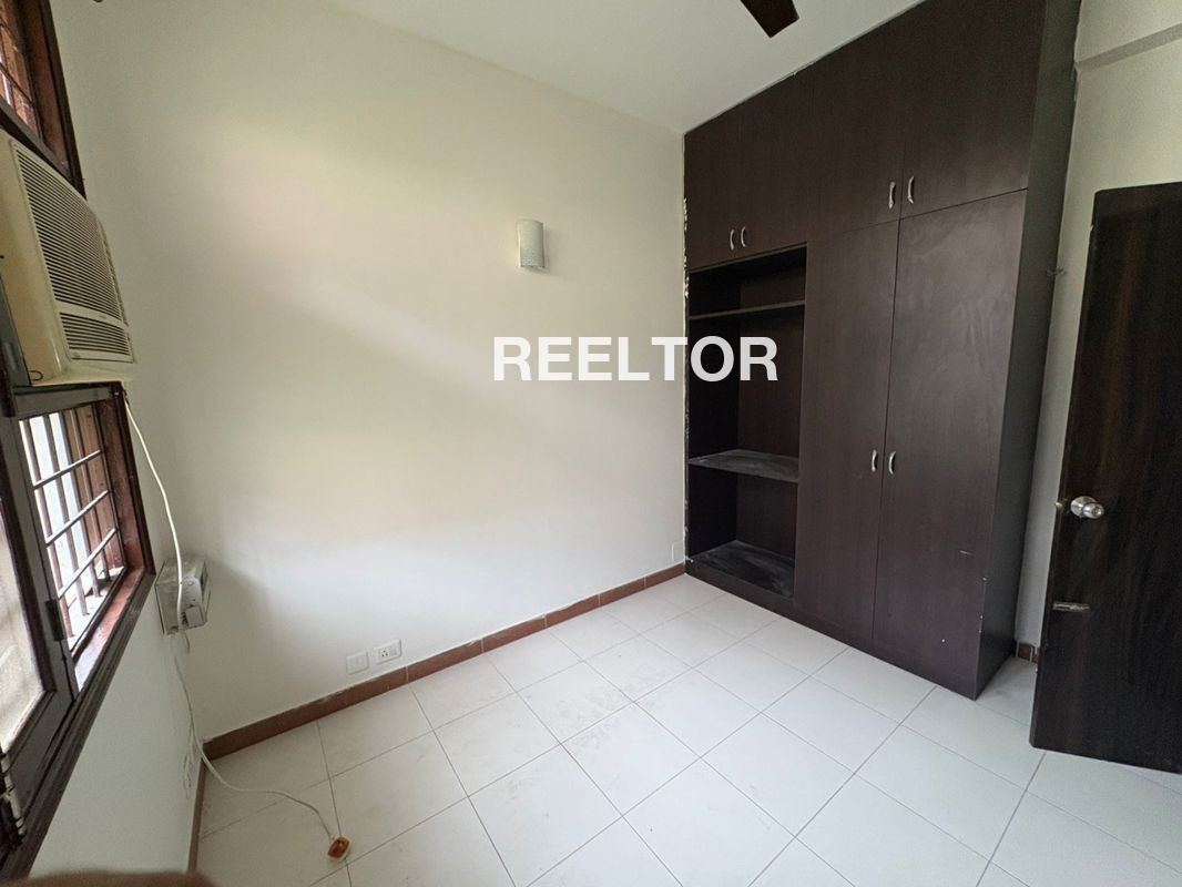 Floor For Sale In Palam Vihar Gurgaon