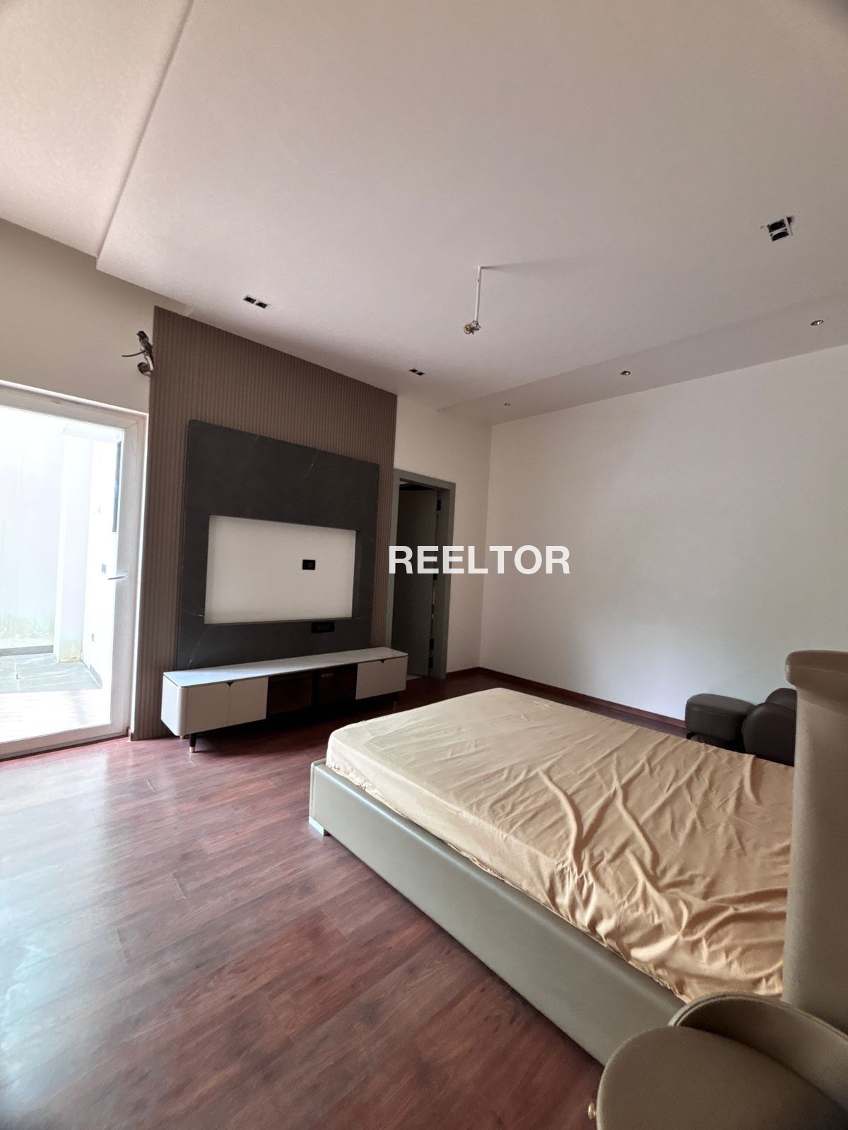 Villa For Sale In Airoli Thane