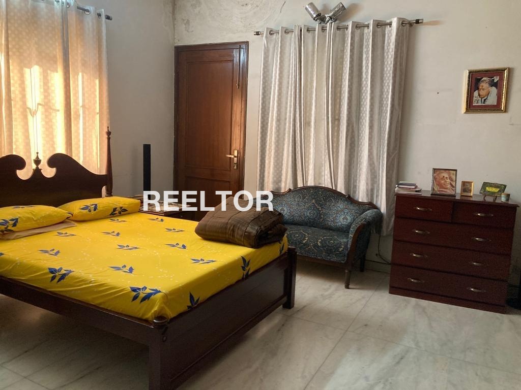 House For Sale In Newtown Kolkata