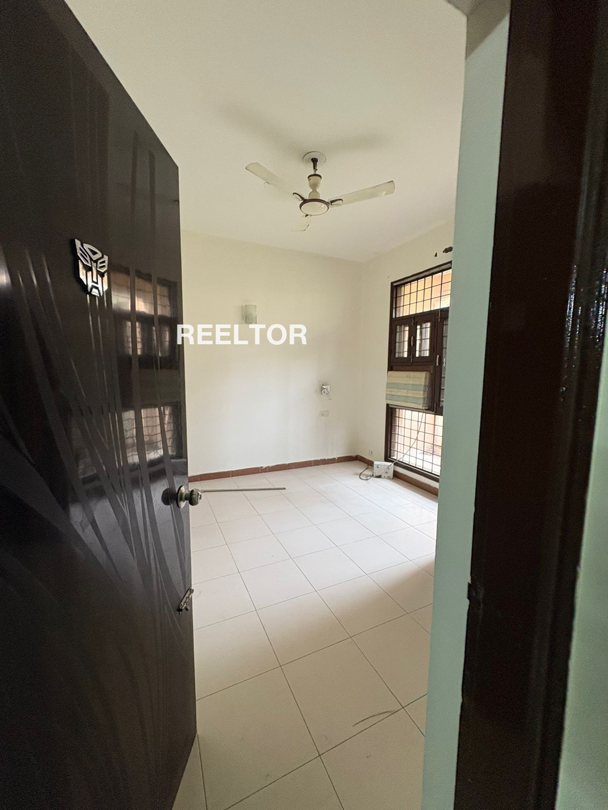 2 Bhk For Rent Palm Beach Road Navi Mumbai