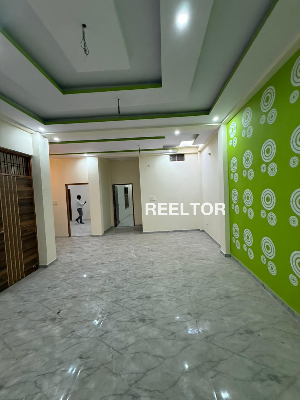 Shop Rent In Maninagar