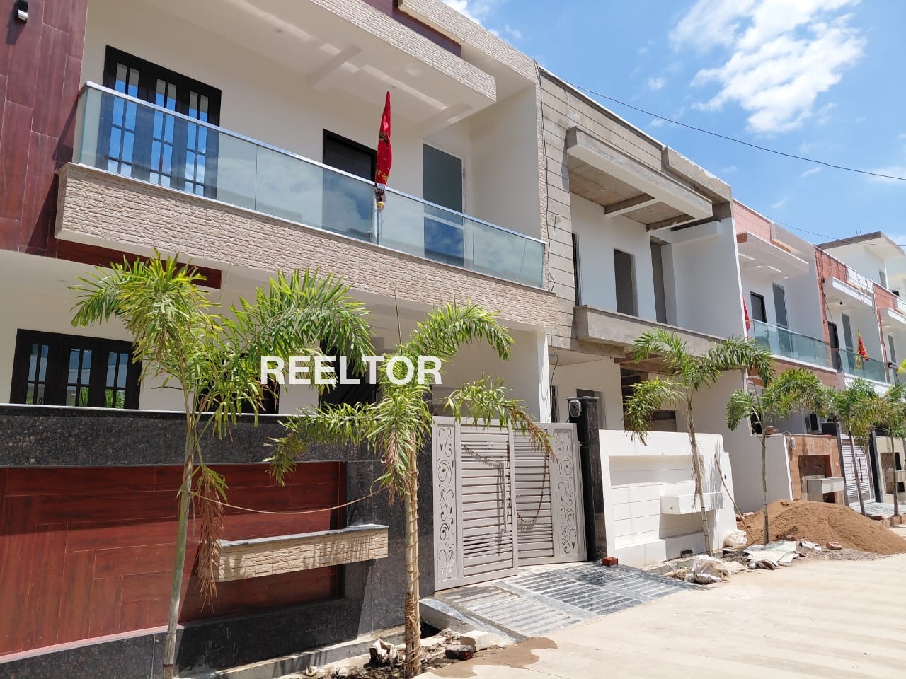 Villa For Sale In Deotha Banjar