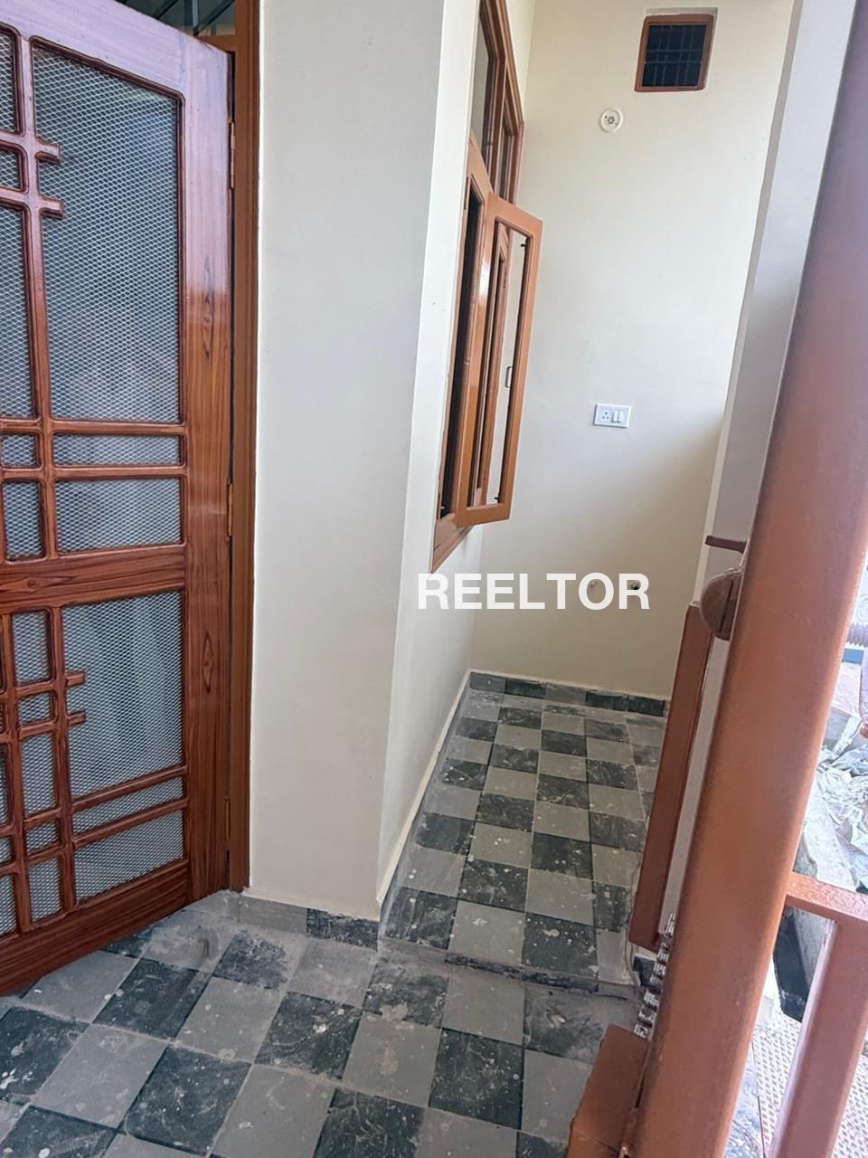 Villa For Rent In Ankhir Faridabad