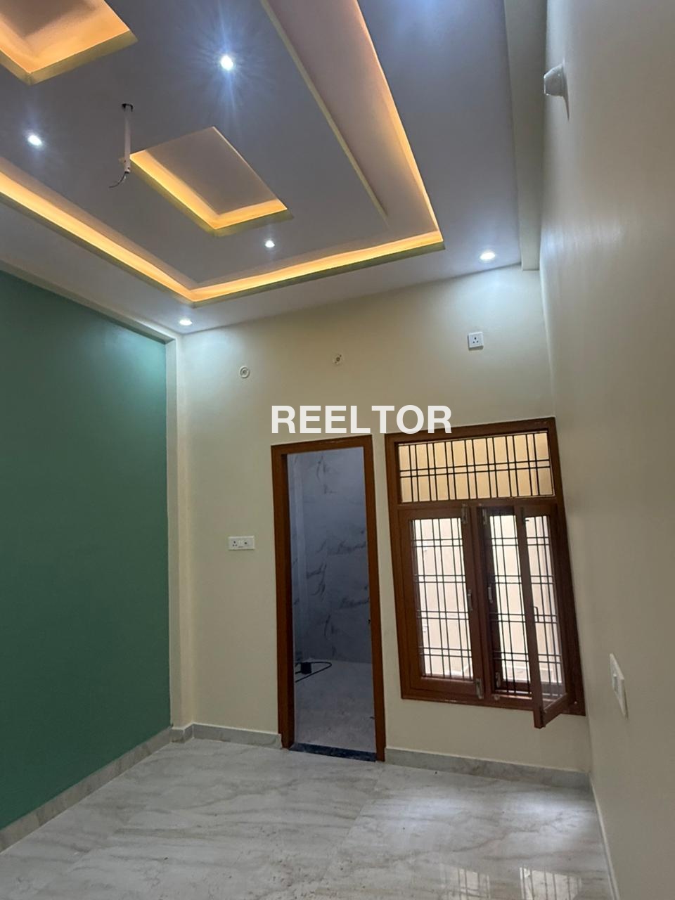Villa For Rent In Gaur City Dadri