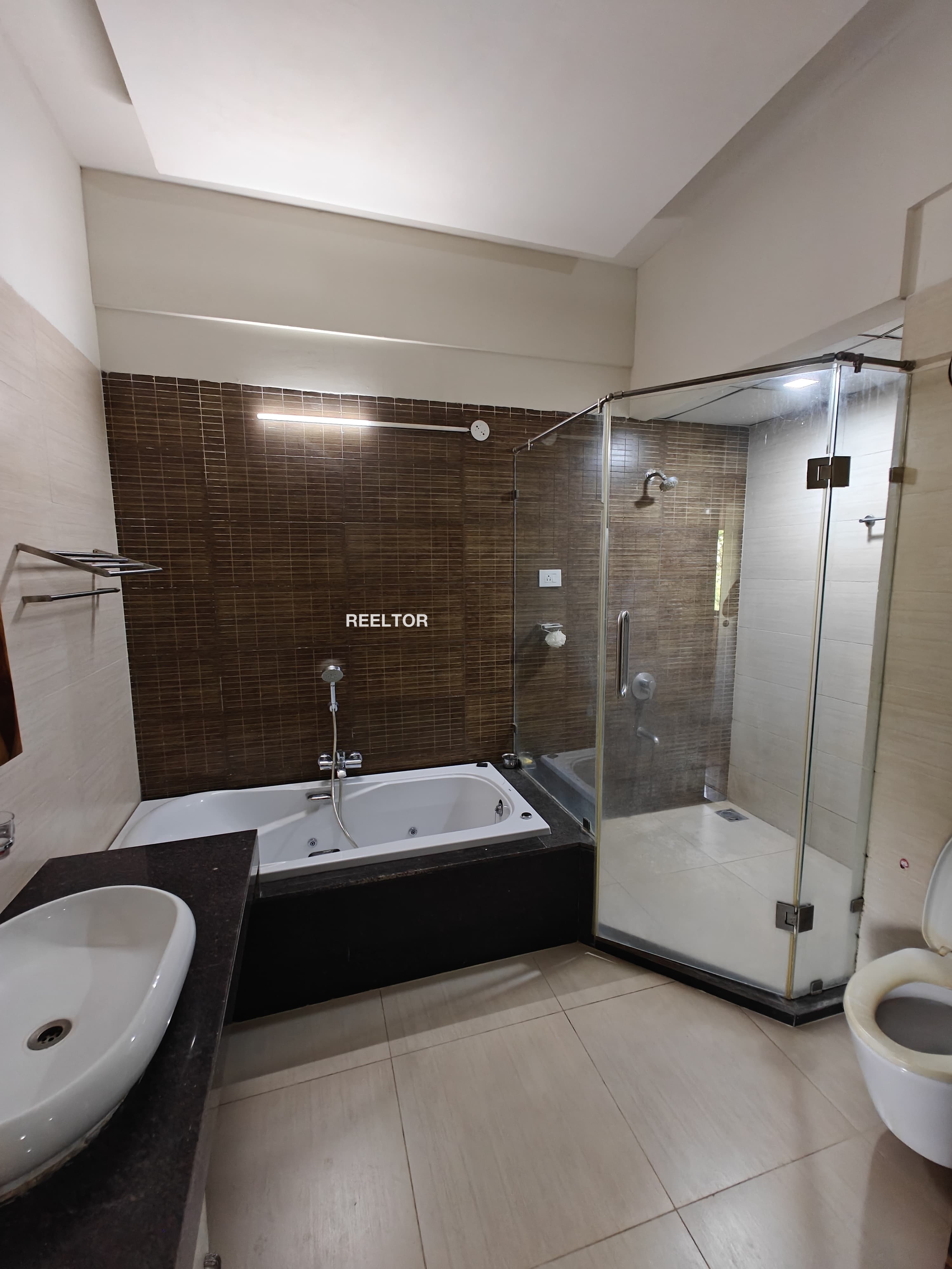 Flora Noida Extension