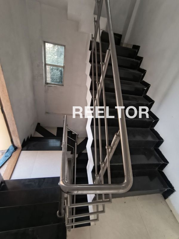 Villa For Sale In Damserh Kullu