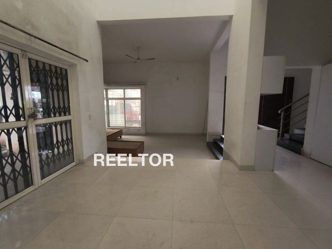 Shop For Rent In Kursi Fatehpur