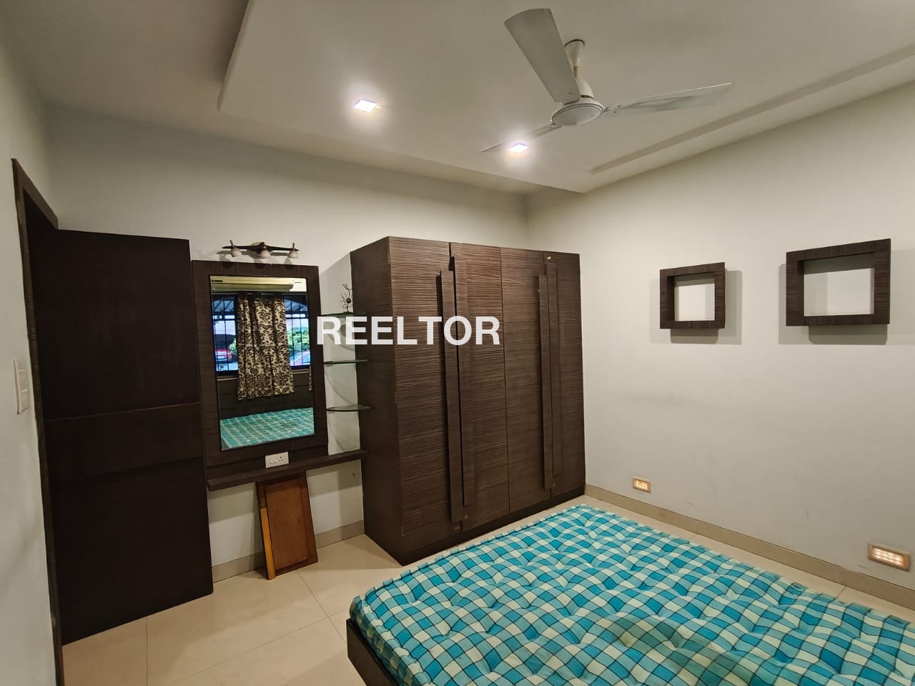 Villa For Sale In Thunrara Cheta