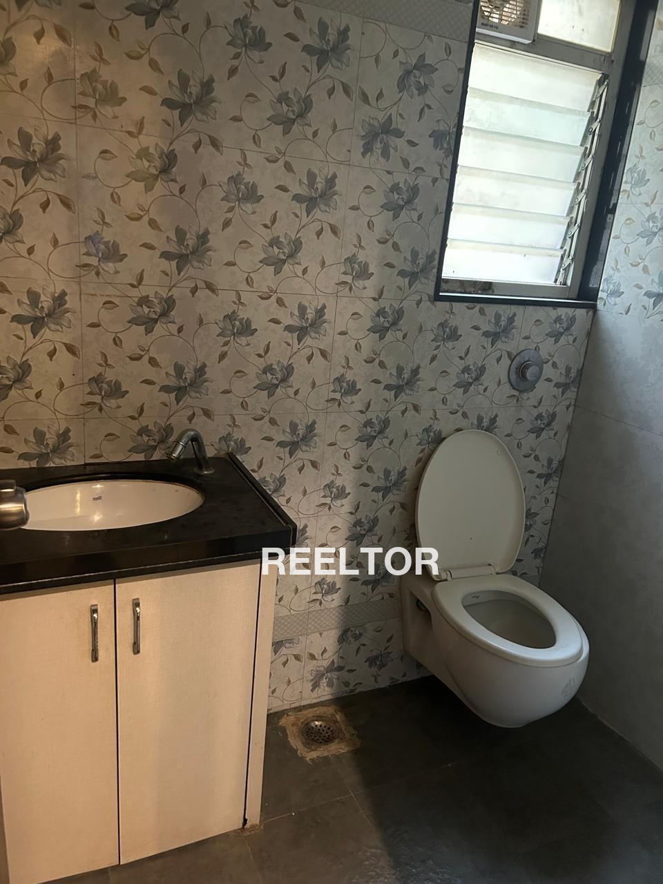 Shop For Sale In Gaffar Market Karol Bagh