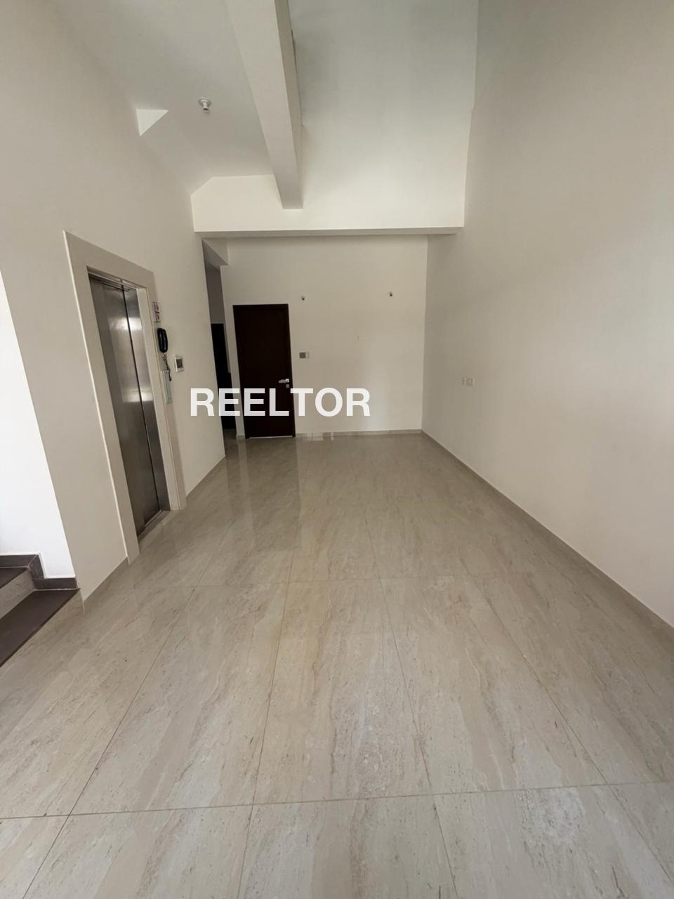 Pre Rented Commercial Property For Sale In Lucknow