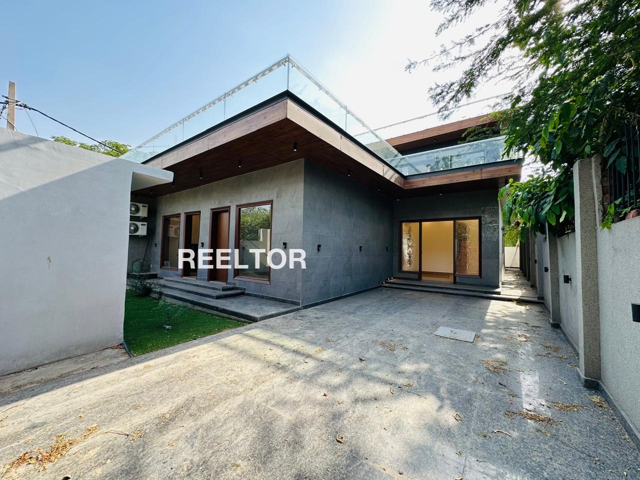 Villa For Sale In Usar Barauli Sarojani Nagar