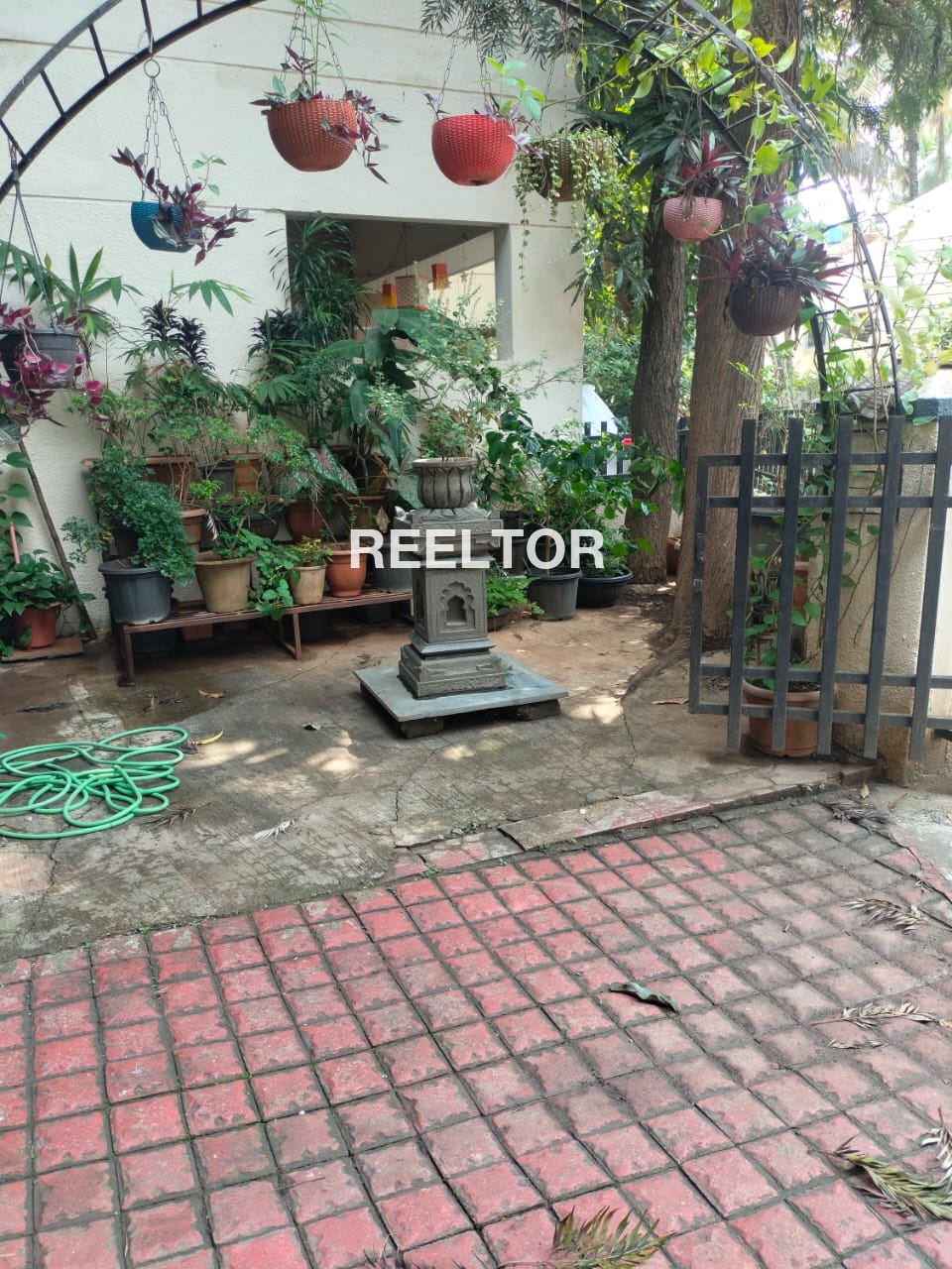 Villa For Rent In Amrawat Raisen