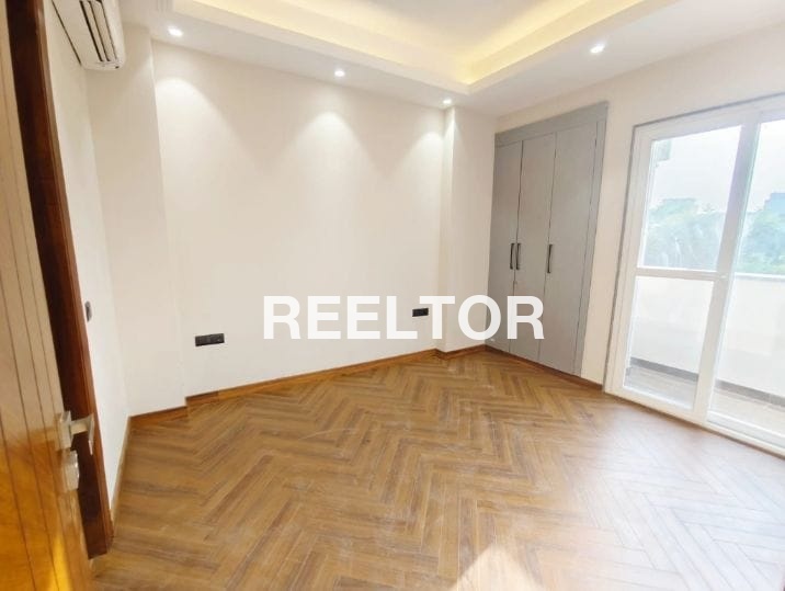 Villa For Rent In Shashi Garden Mayur Vihar